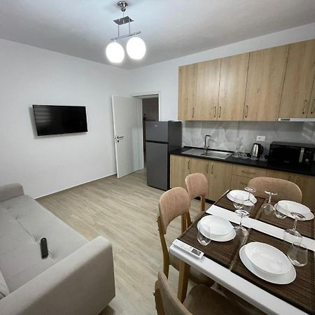 Kevi 'S Place Tirana Kültér fotó