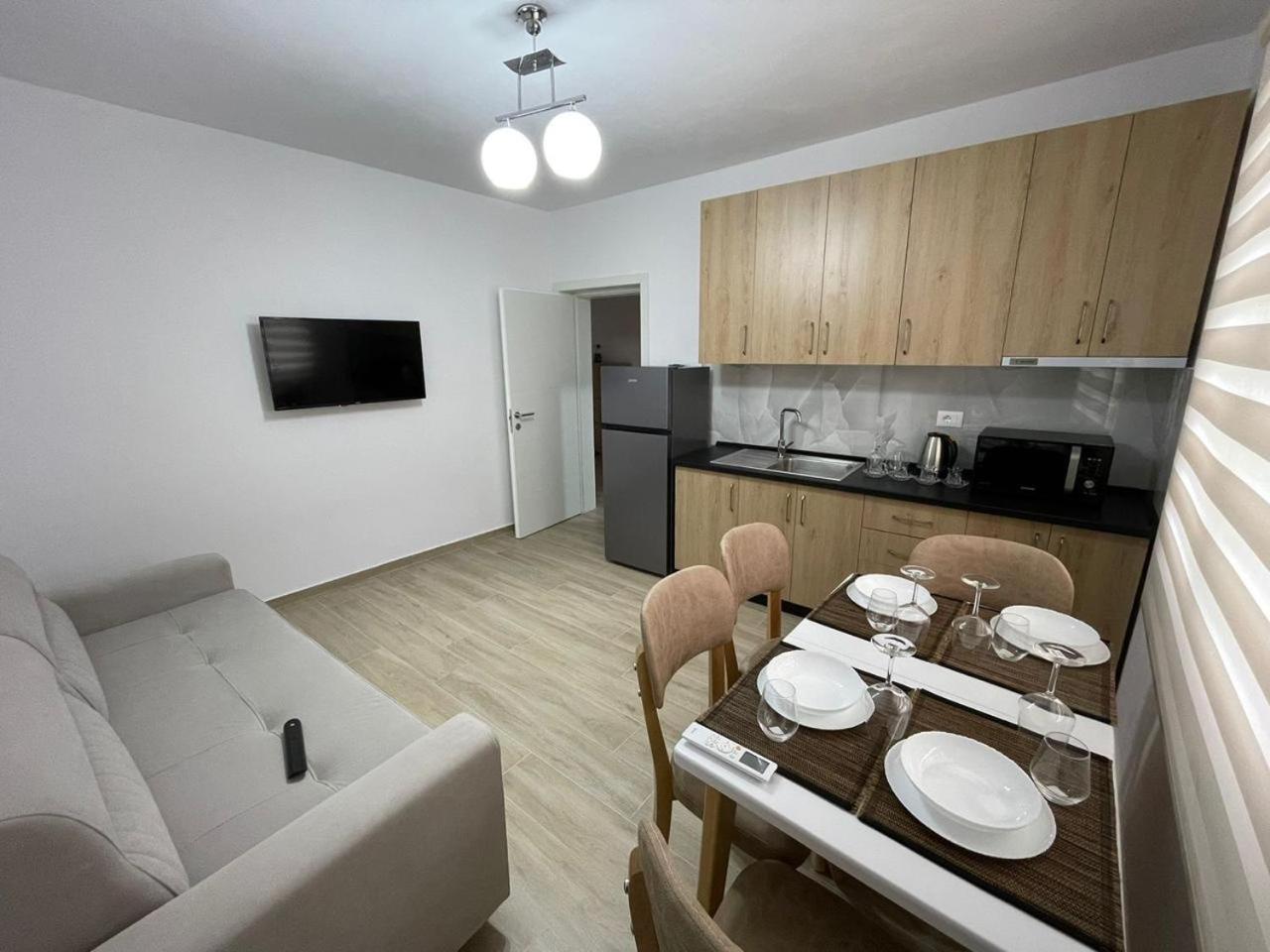 Kevi 'S Place Tirana Kültér fotó